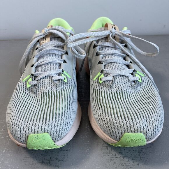 Nike Womens Size 7.5 Air Zoom Pegasus 40 Photon Dust Running Shoes Sneakers - Picture 3 of 16
